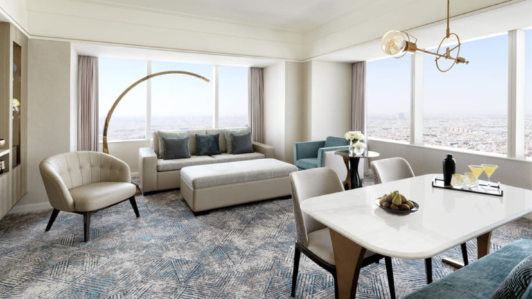 FOUR SEASONS EXECUTIVE SUITE